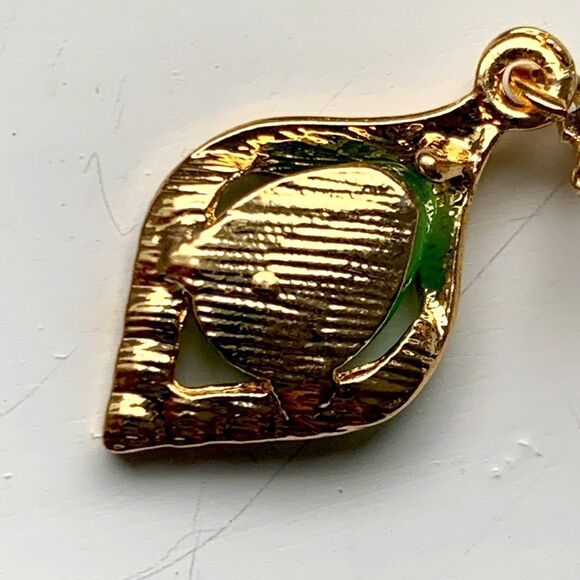 Vintage Style Emerald Green Earrings - Faux Jade or Peridot in Gold Tone Setting - Picture 4 of 7